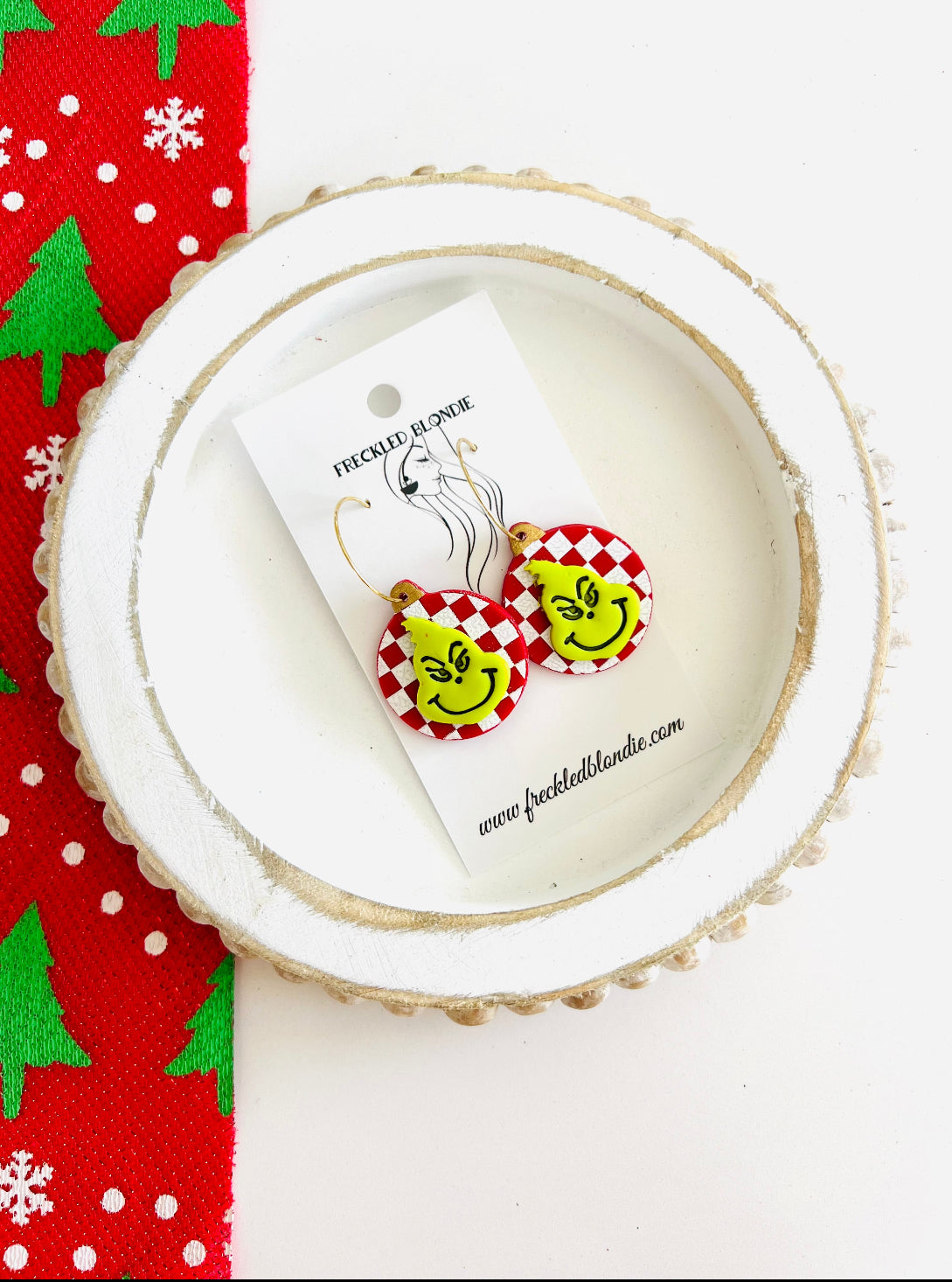 Grinch Checkered Hoops