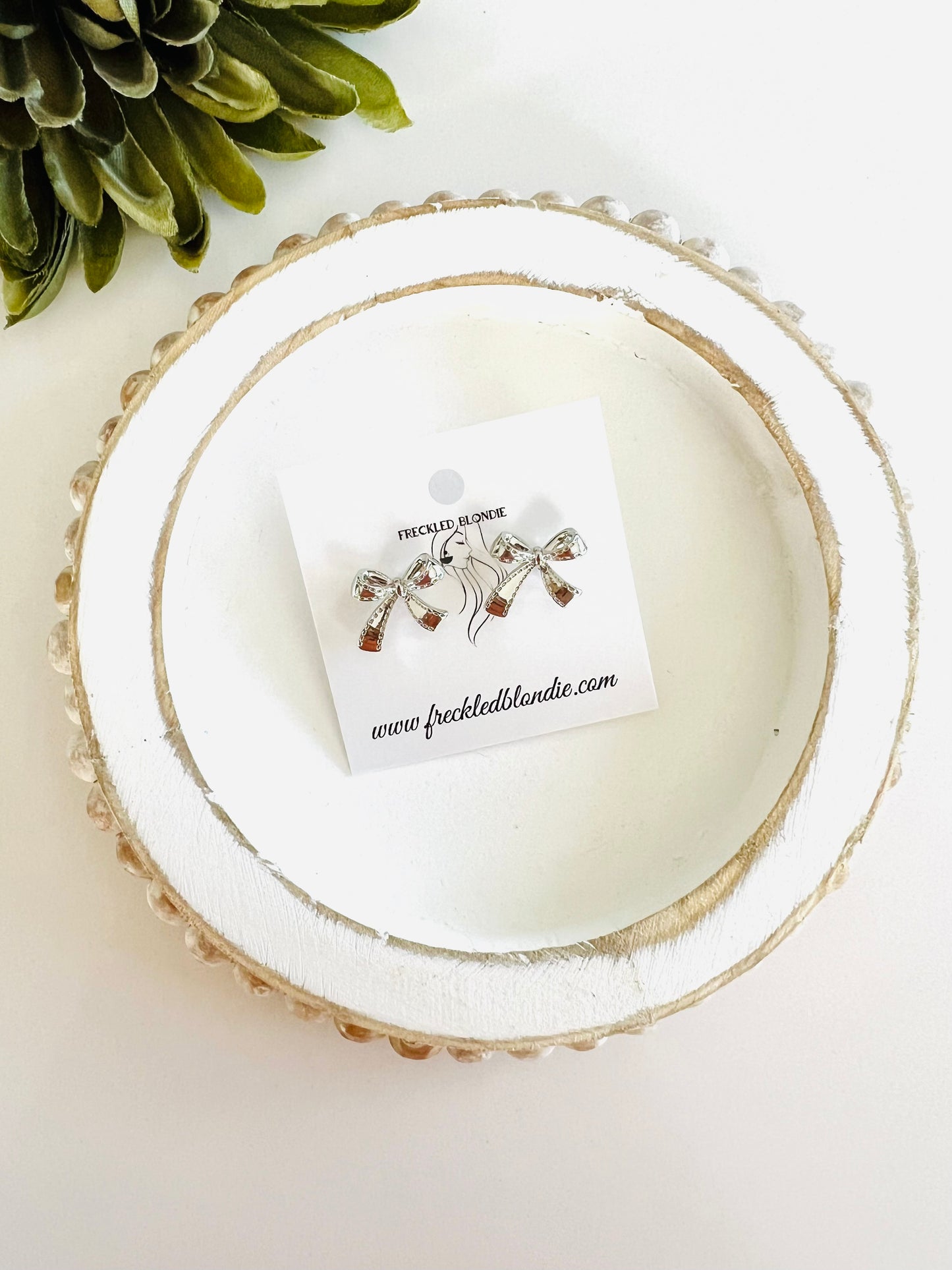 Silver Knotted Bow Studs