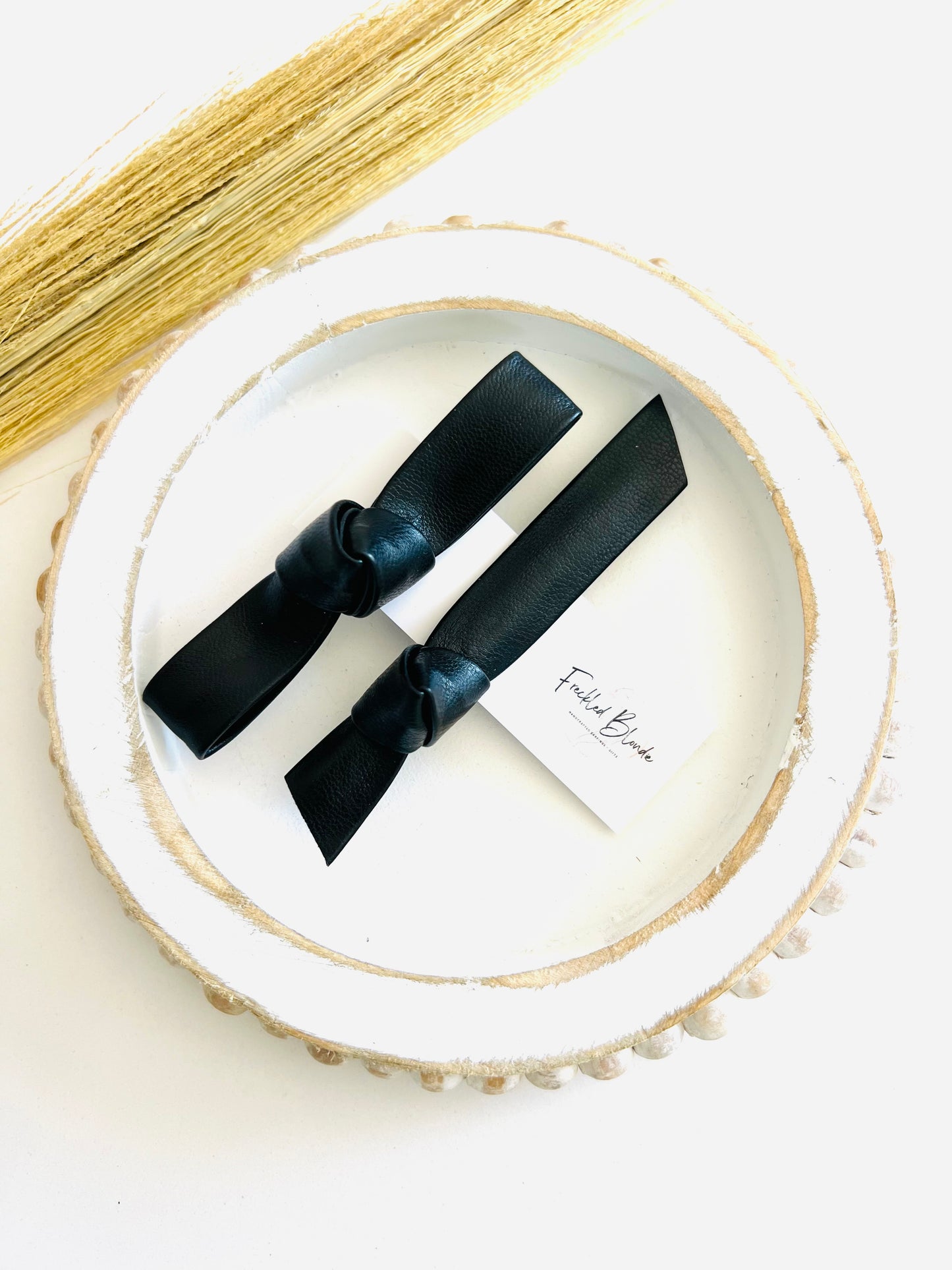 Knotted Clip Duo in Ebony