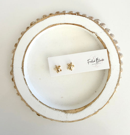 Sandy Shore Turtle Studs