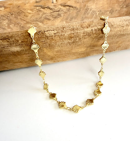 Golden Coast Shell Chain