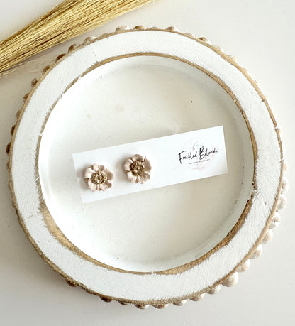 Poppy Studs in Cream