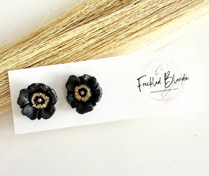 Poppy Studs in Black