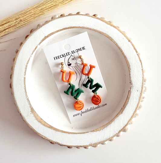 Um Basketball Dangles